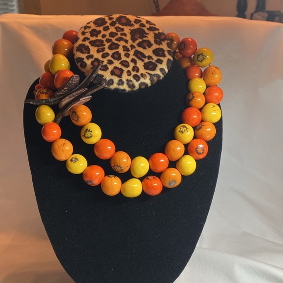 Tagua Fairtrade handmade Necklace & Earrings. - Picture 1 of 15